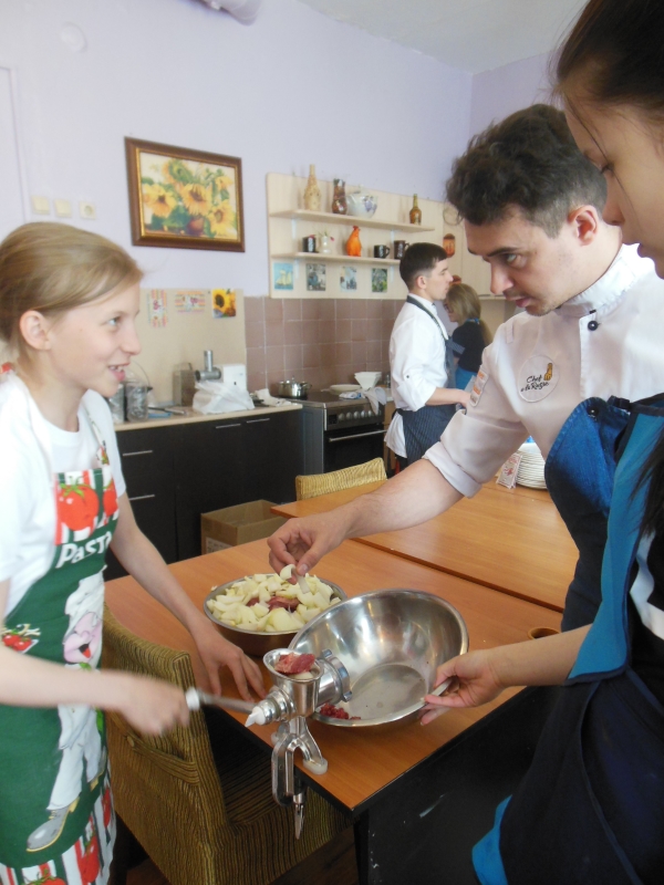 мероприятие из цикла «Школа юных кулинаров» для воспитанников детского дома №9 г. Уфы